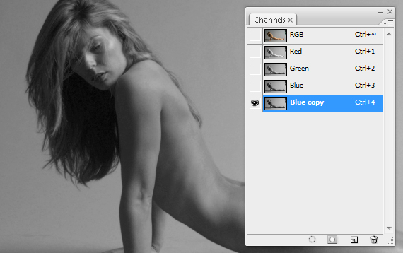 3-designioustimes-conceptual-monochromatic-composition-tutorial
