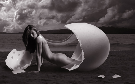 Create a Conceptual Monochromatic Composition in Photoshop