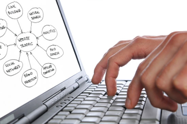 5-Creative-Ways-to-Market-Yourself-as-a-Designer-2