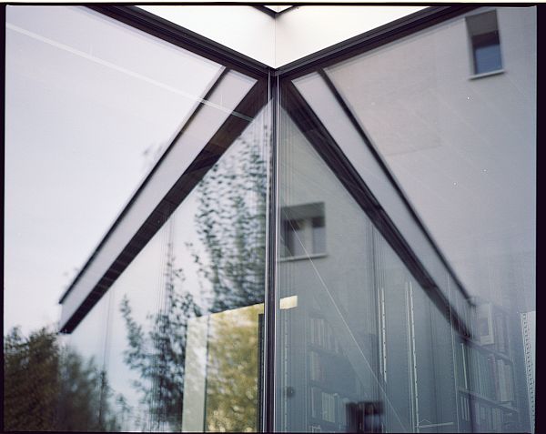 Beautiful-Film-Photography-by-Ramon-Spaeti-12