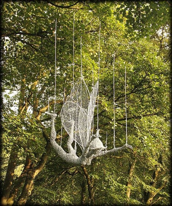 Wire-Sculptures-with-a-Twist-by-Robin-Wight-6