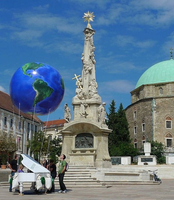 International Piano Phenomenon