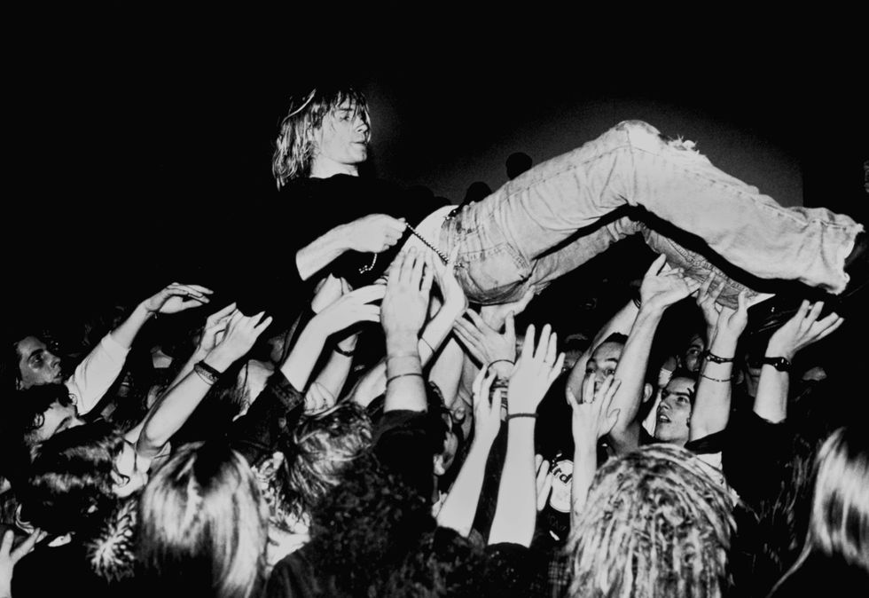 Kurt Cobain crowd surfing