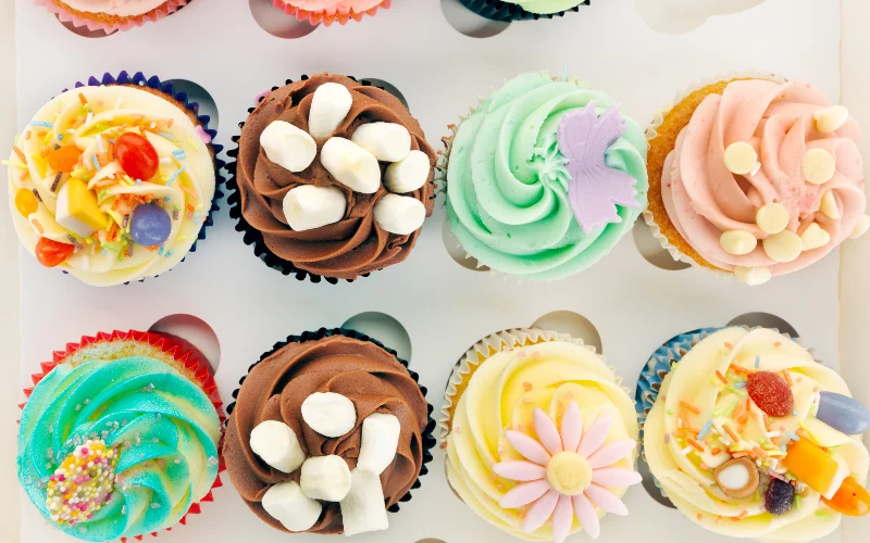 cupcake-16 pretty decorated cupcakes