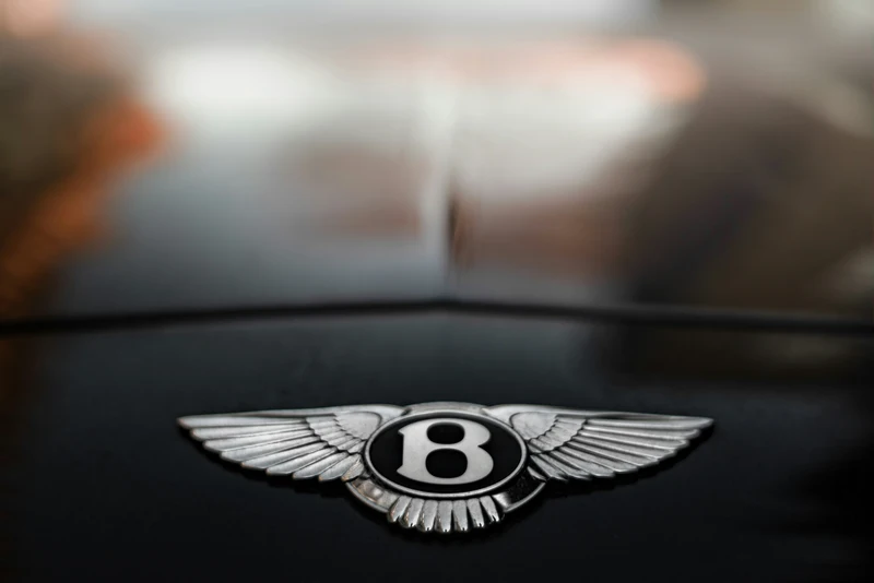 Bentley flying B luxury car emblem